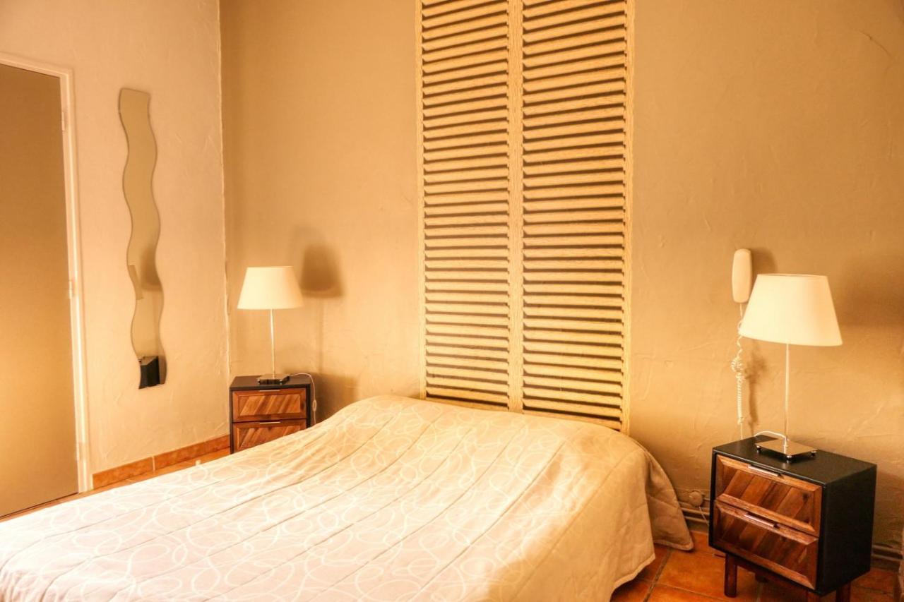 Au Saint Roch - Hotel Et Jardin Avignon Ngoại thất bức ảnh