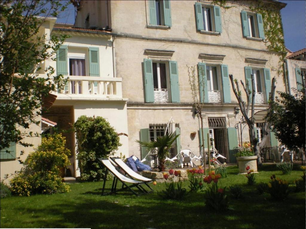 Au Saint Roch - Hotel Et Jardin Avignon Ngoại thất bức ảnh